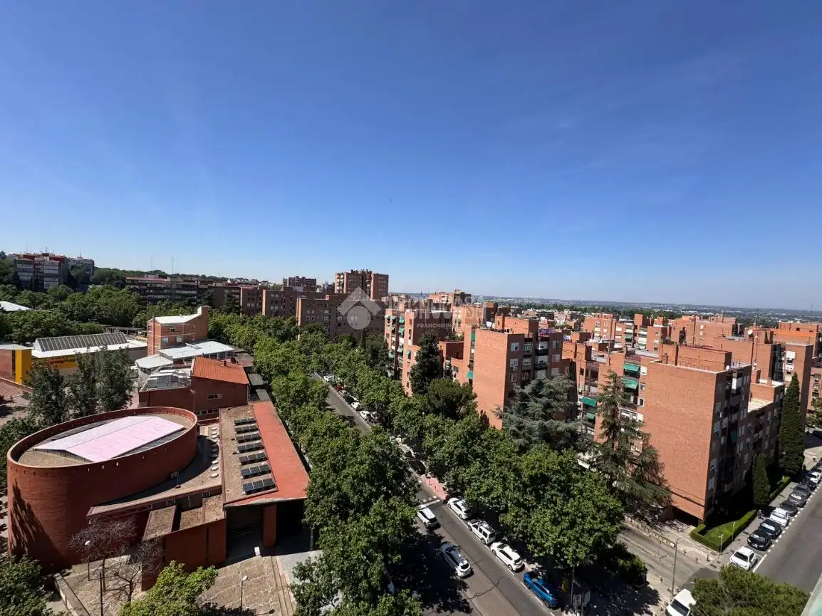 Vista exterior de Piso en venta en Madrid con Aire acondicionado, Calefacción y Terraza