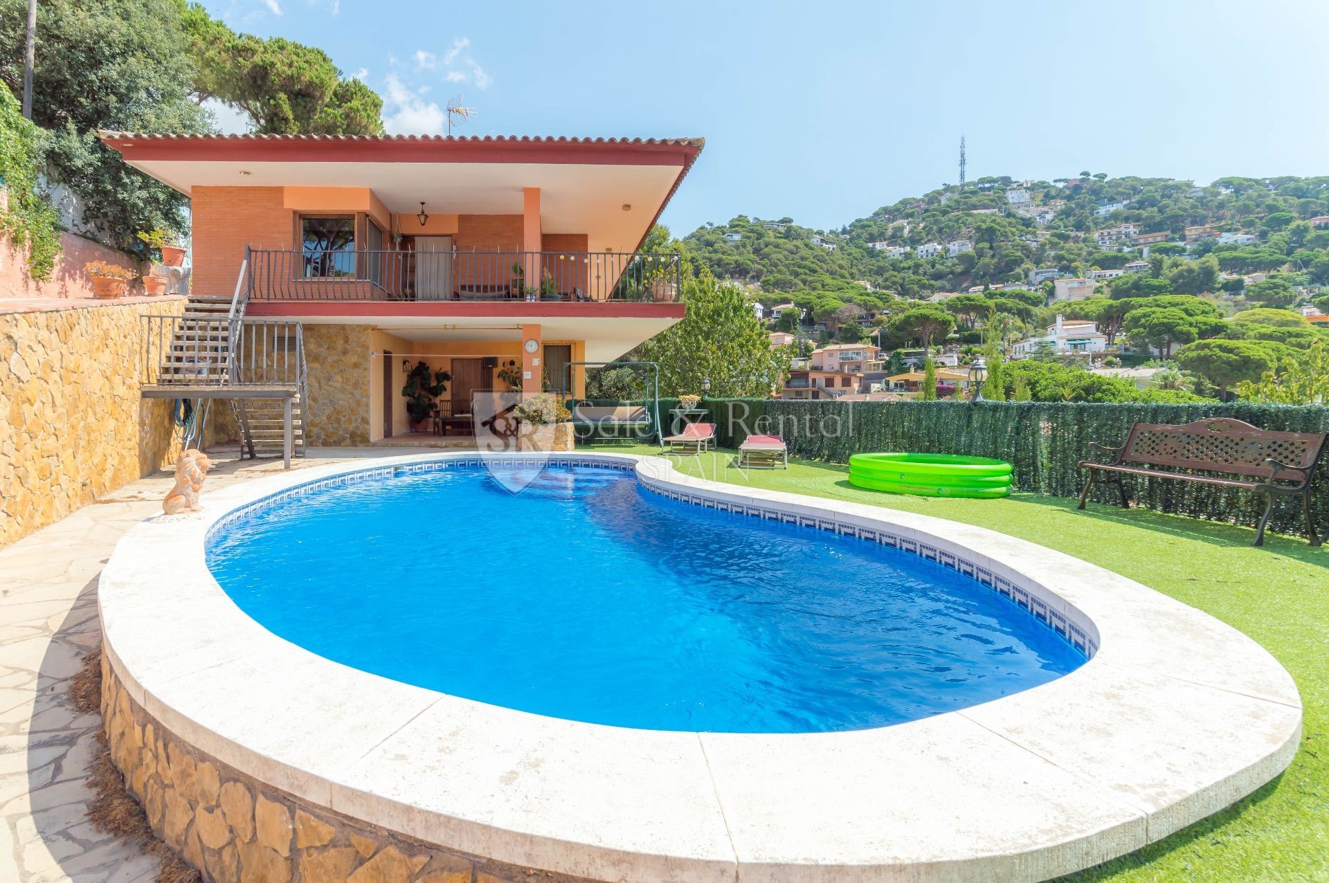 Vista exterior de Casa o xalet en venda en Lloret de Mar amb Calefacció, Jardí privat i Terrassa