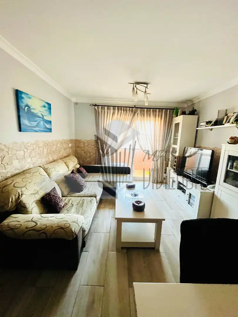 Living room of Flat for sale in Algeciras  with Furnished