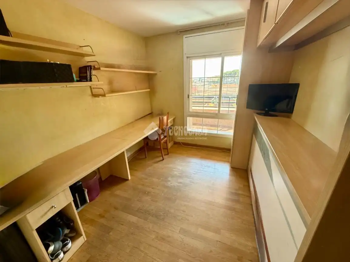 Schlafzimmer von Wohnung zum Verkauf in Barcelona mit Gemeinschaftspool
