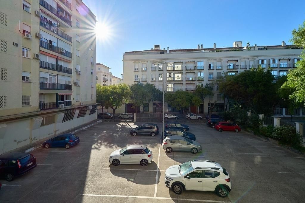 Flat for sale in Divina Pastora - La Yeguada, Avenida - Divina Pastora - Plaza de Toros
