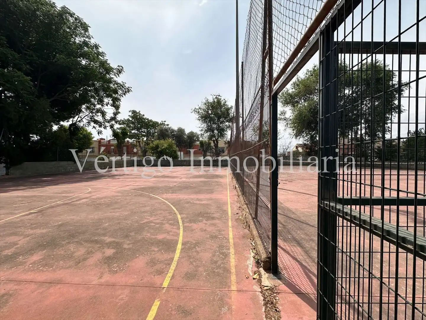 Flat for sale in Urbanizacion Parque Giralda, 1, La Hacienda - Nueva Andalucía