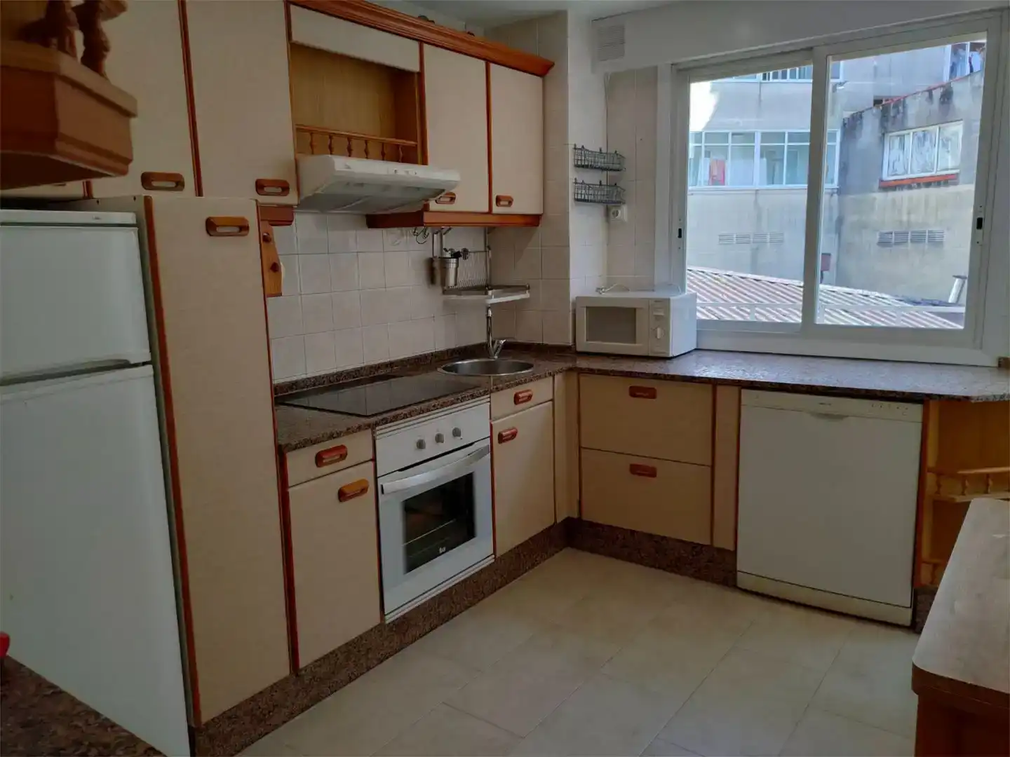 Cocina de Piso de alquiler en Pontedeume con Parquet y Amueblado