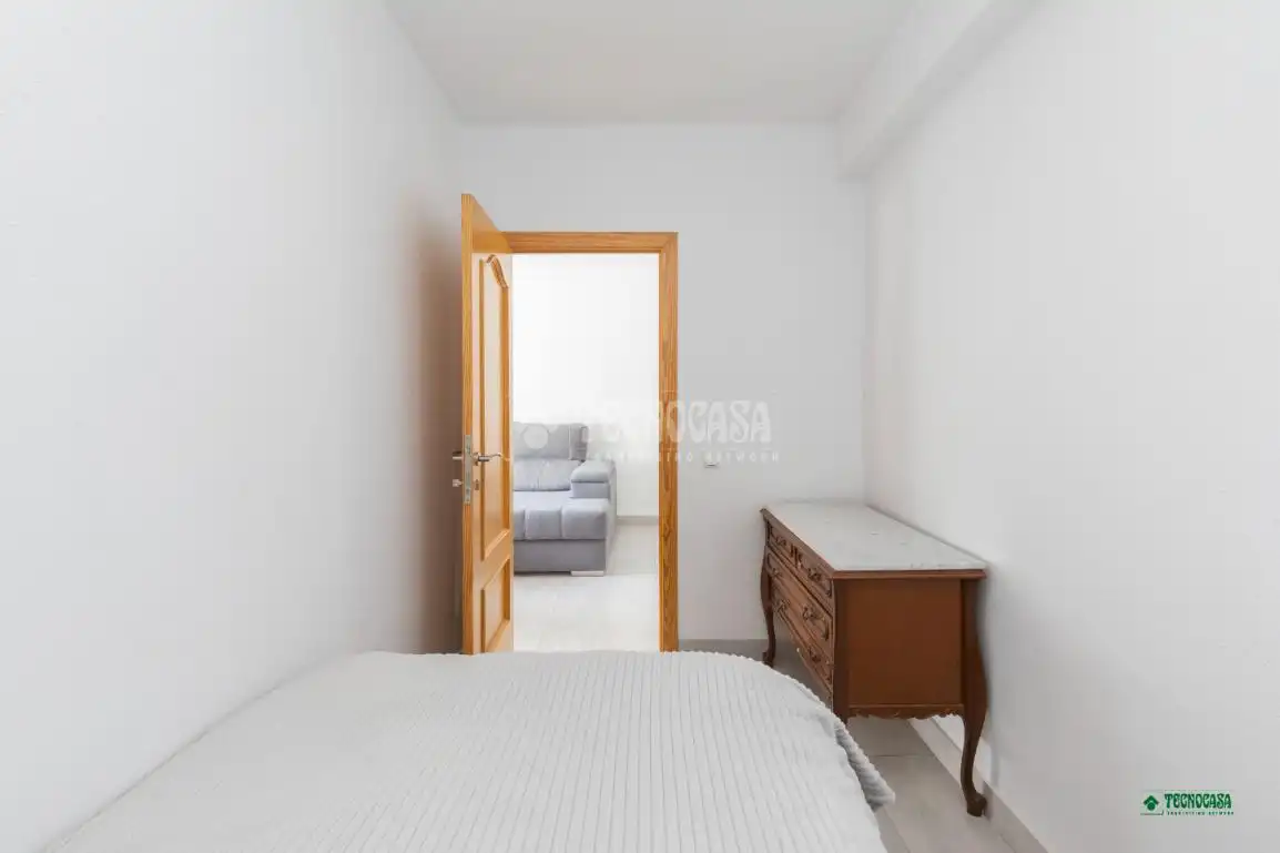 Schlafzimmer von Wohnung zum Verkauf in Almería mit Klimaanlage und Heizung