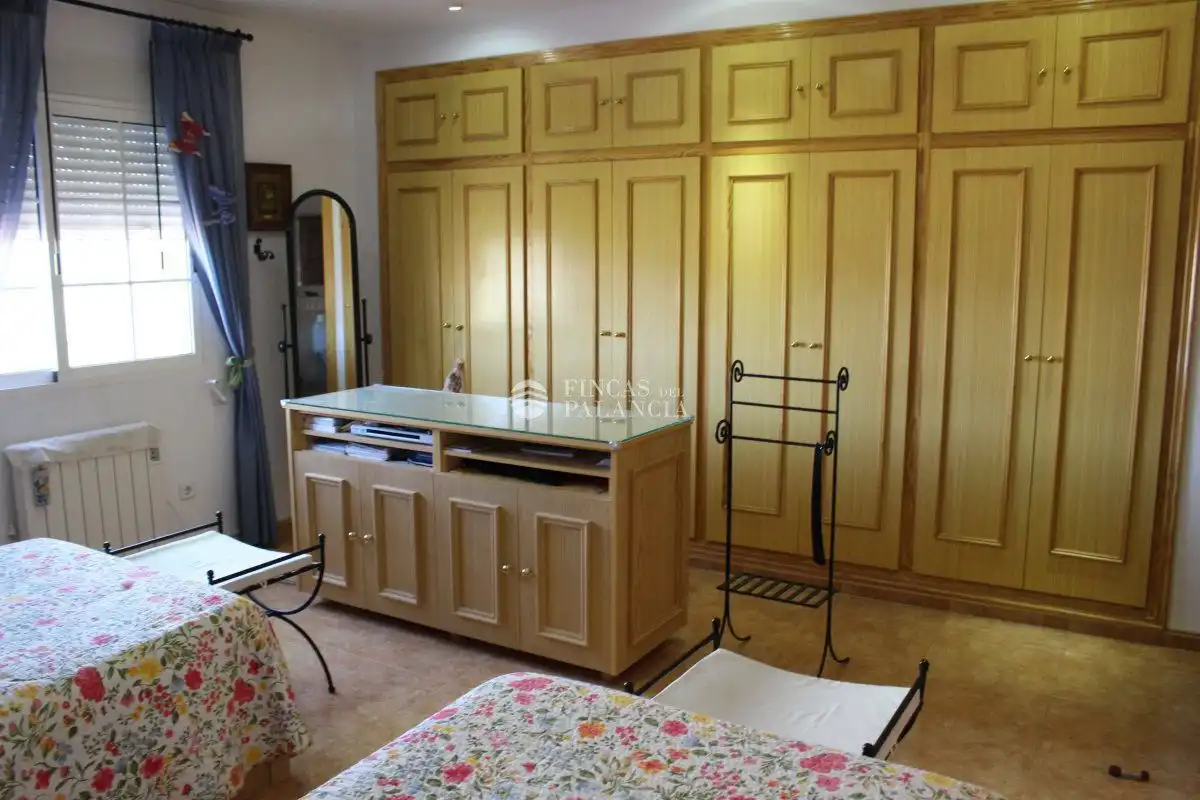 Habitación de Casa o chalet en venta en Soneja con Aire acondicionado, Trastero y Piscina