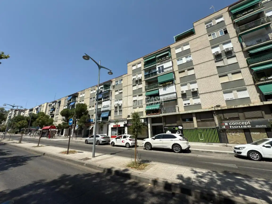 Vista exterior de Piso en venta en Alcorcón con Calefacción, Parquet y Terraza