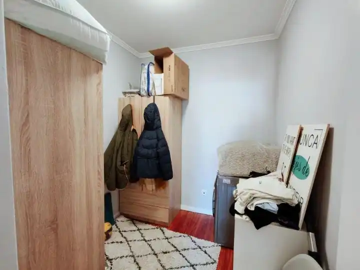 Schlafzimmer von Wohnung zum Verkauf in Vigo  mit Heizung, Möbliert und Balkon