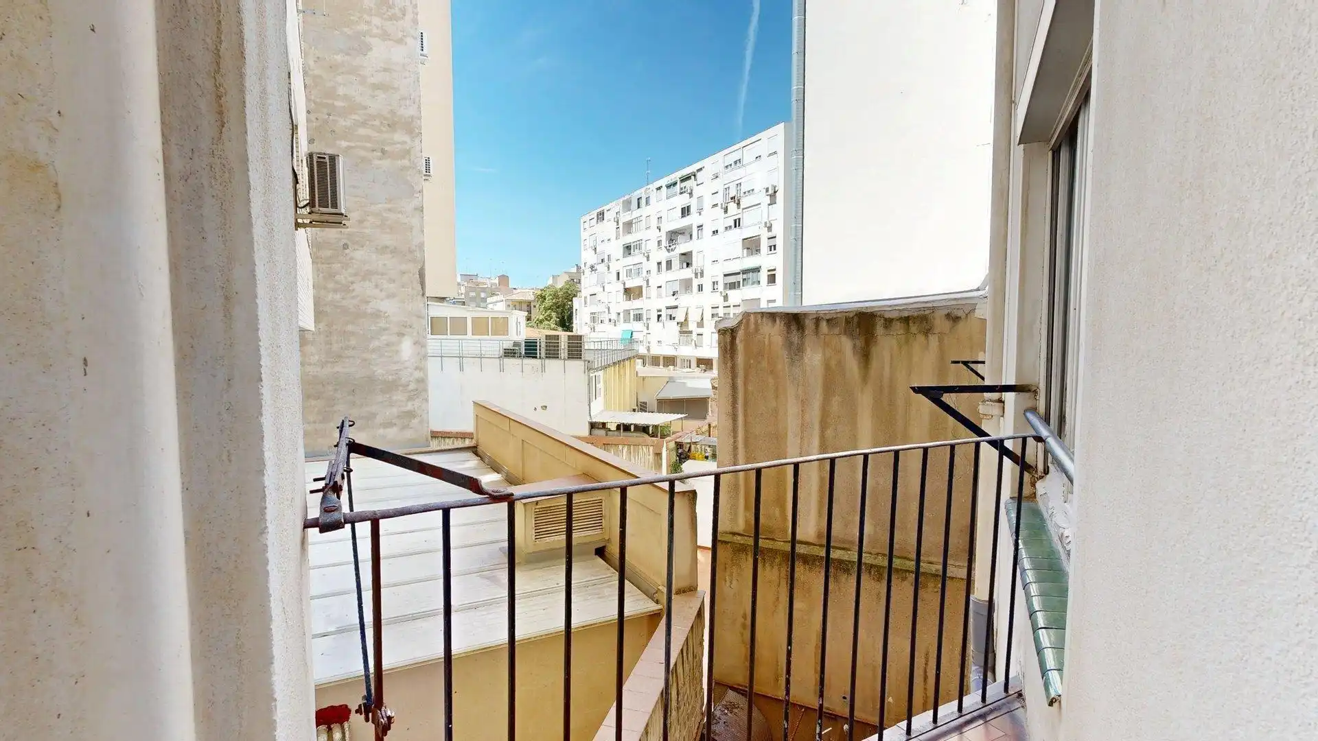 Terraza de Piso en venta en Zaragoza con Calefacción y Trastero