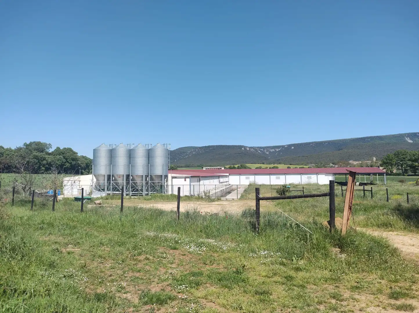 Exterior view of Industrial buildings for sale in Zúñiga