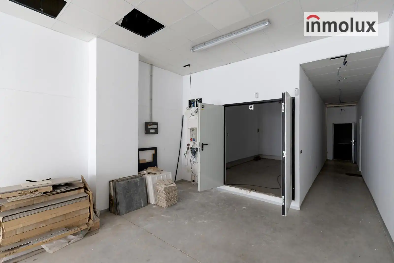 Nave industrial de alquiler en Alicante / Alacant