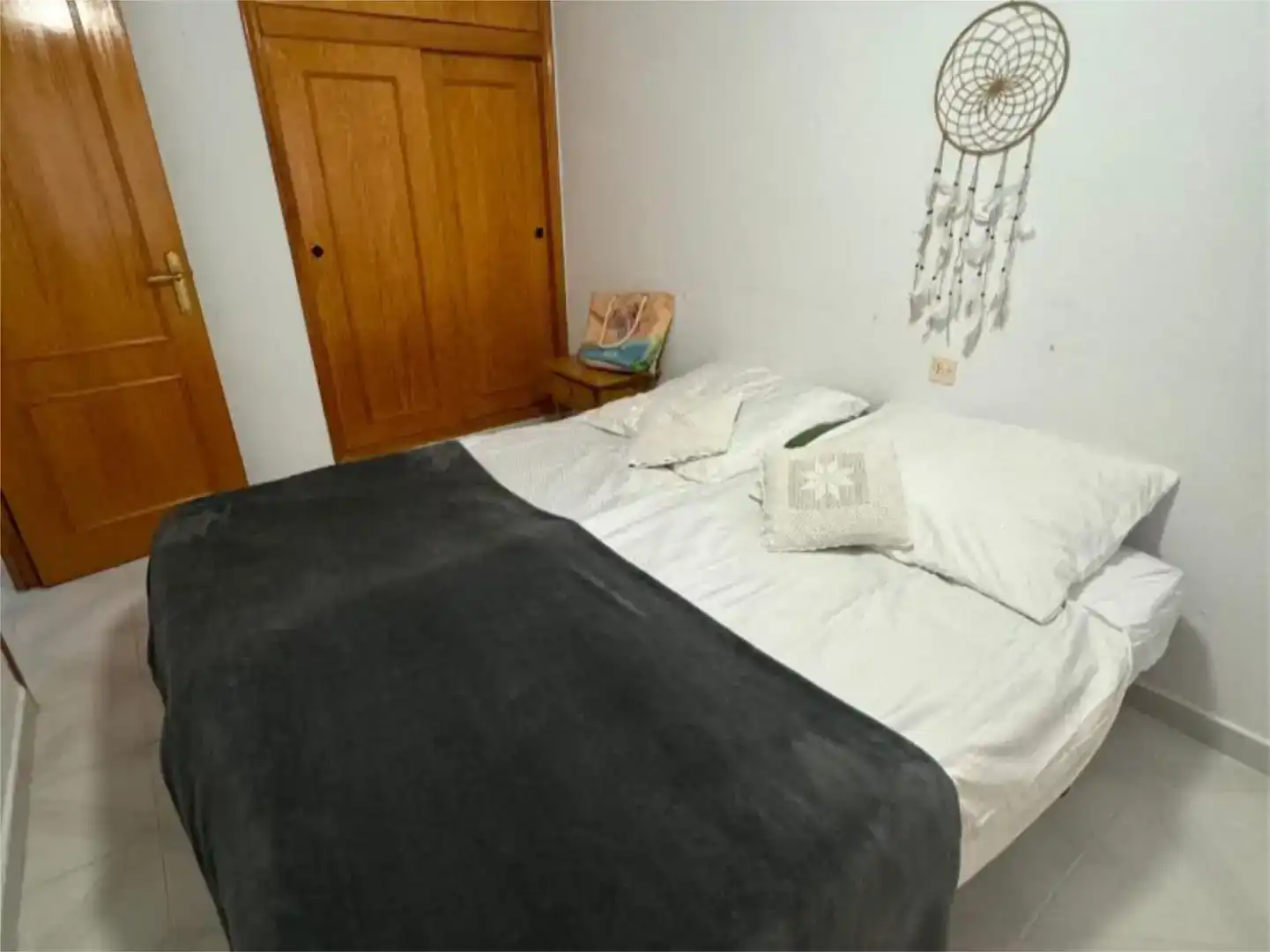 Dormitori de Pis en venda en Torrevieja amb Aire condicionat i Balcó