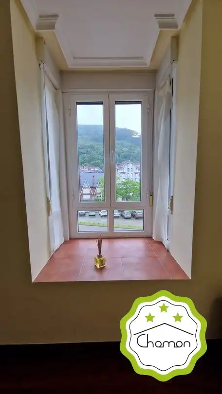 Schlafzimmer von Wohnung zur Miete in Santoña mit Heizung