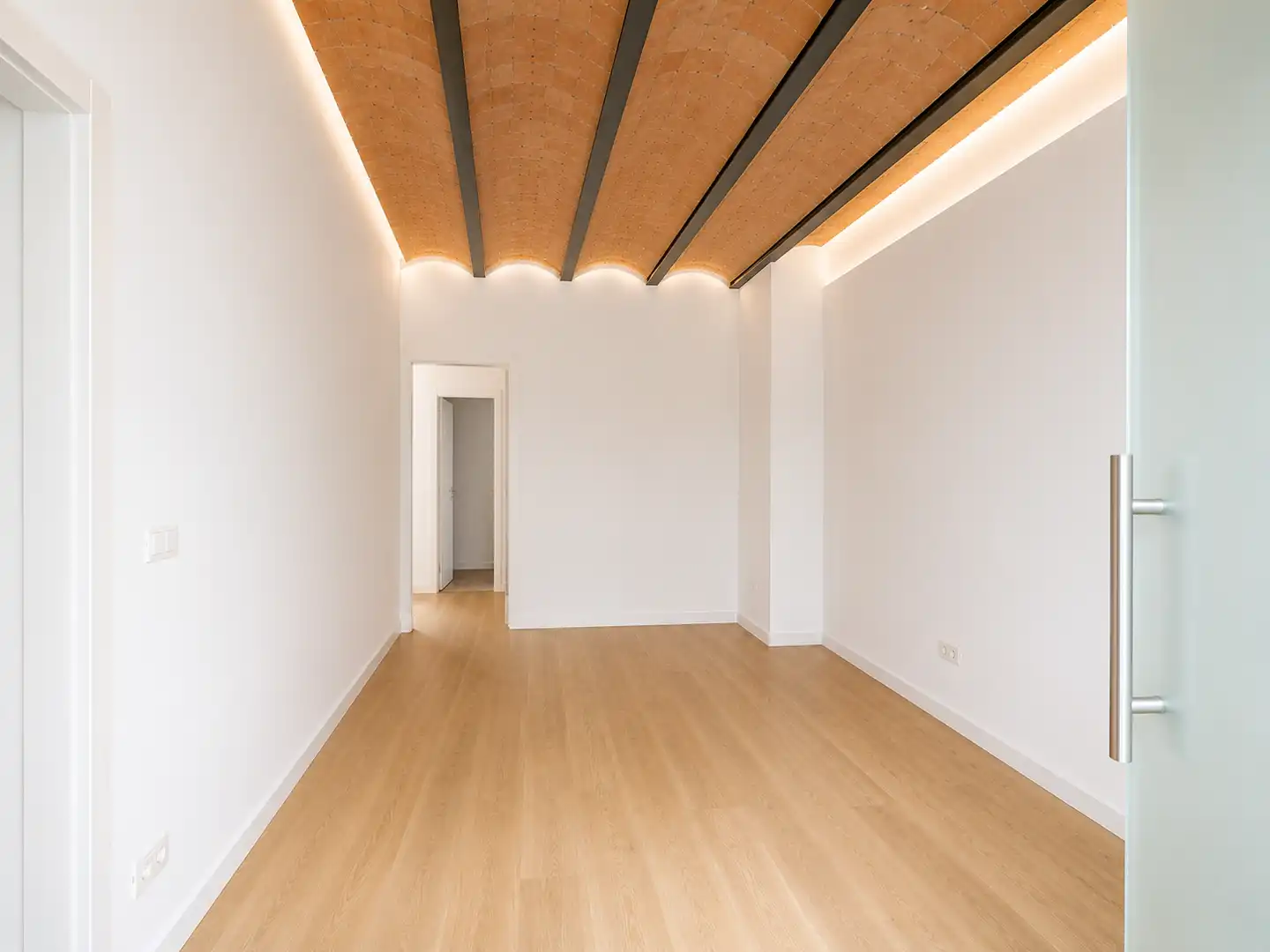 Ground floor for sale in Barcelona