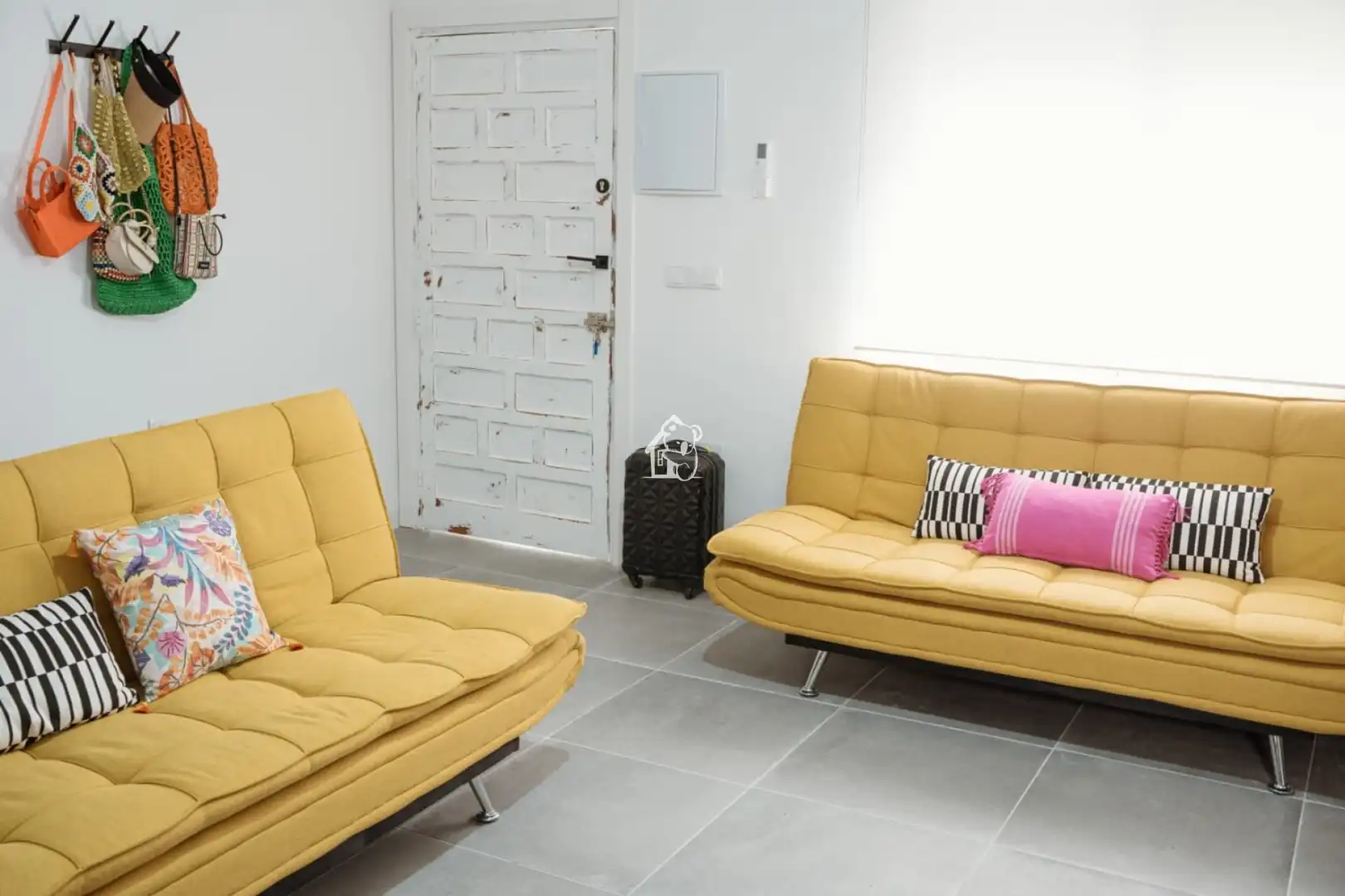 Sala d'estar de Casa o xalet de lloguer en Torrevieja amb Aire condicionat, Terrassa i Moblat