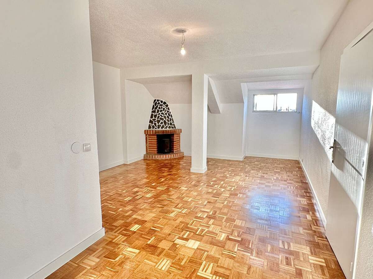 Piso en venta en Rodriguez Vega, Abrantes, Carabanchel