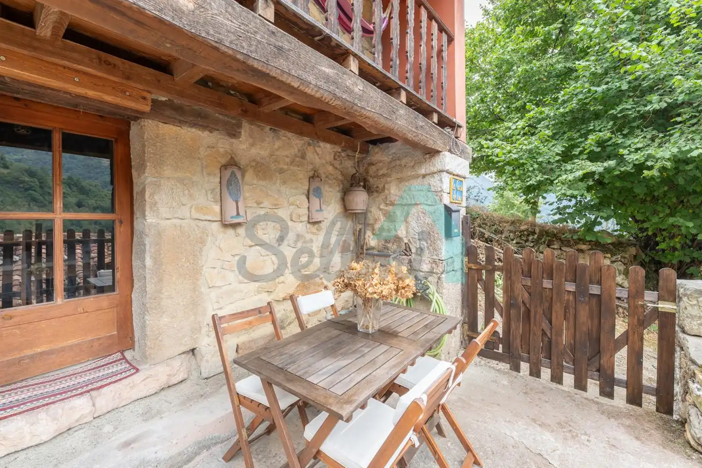 Einfamilien-Reihenhaus zum Verkauf in Lugar Bustiello, Proaza