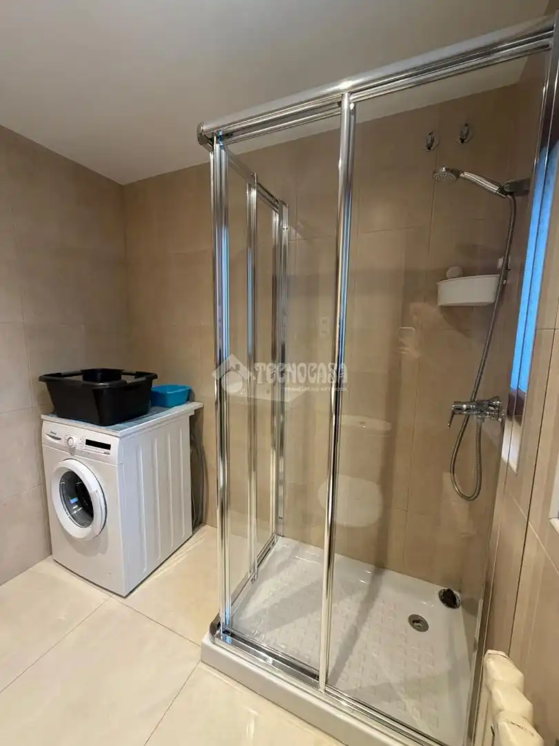 Baño de Piso de alquiler en Los Castros