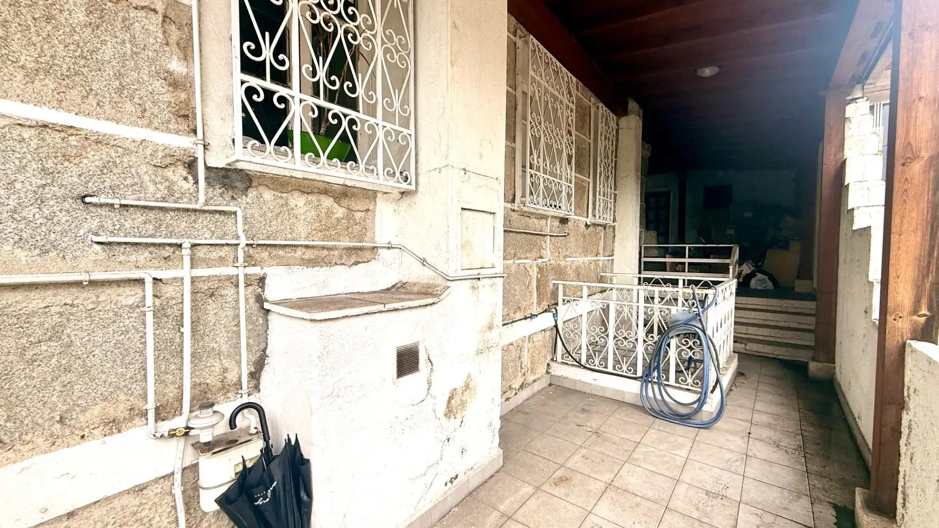 Vista exterior de Casa o xalet en venda en Ourense Capital  amb Aire condicionat, Calefacció i Moblat