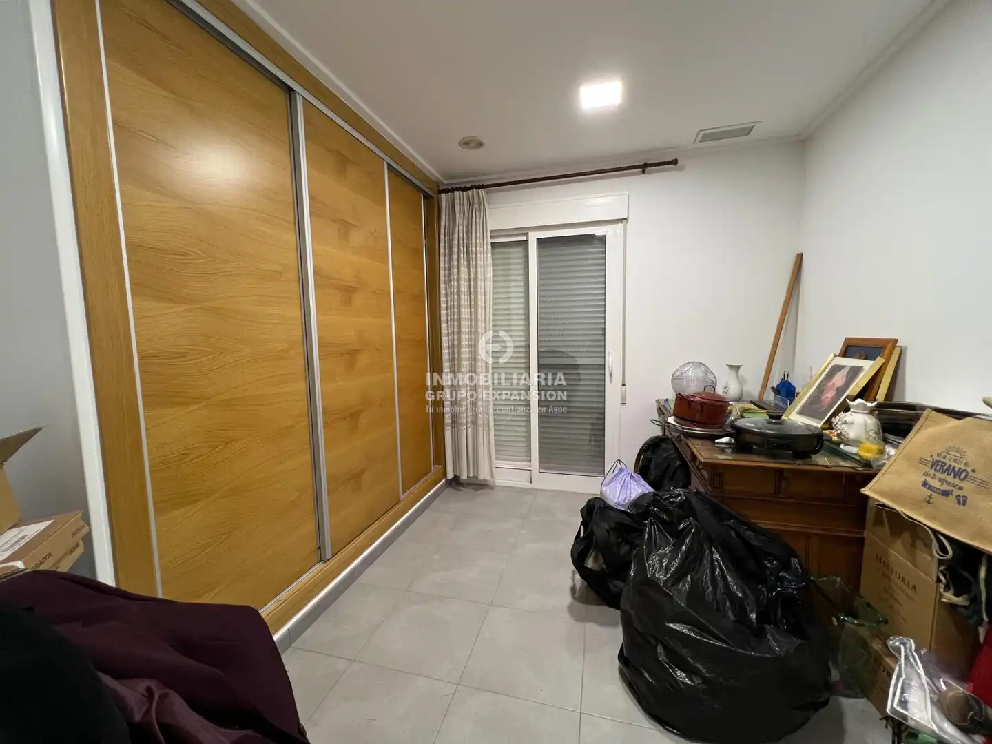 Piso en venta en Aspe con Terraza, Trastero y Amueblado