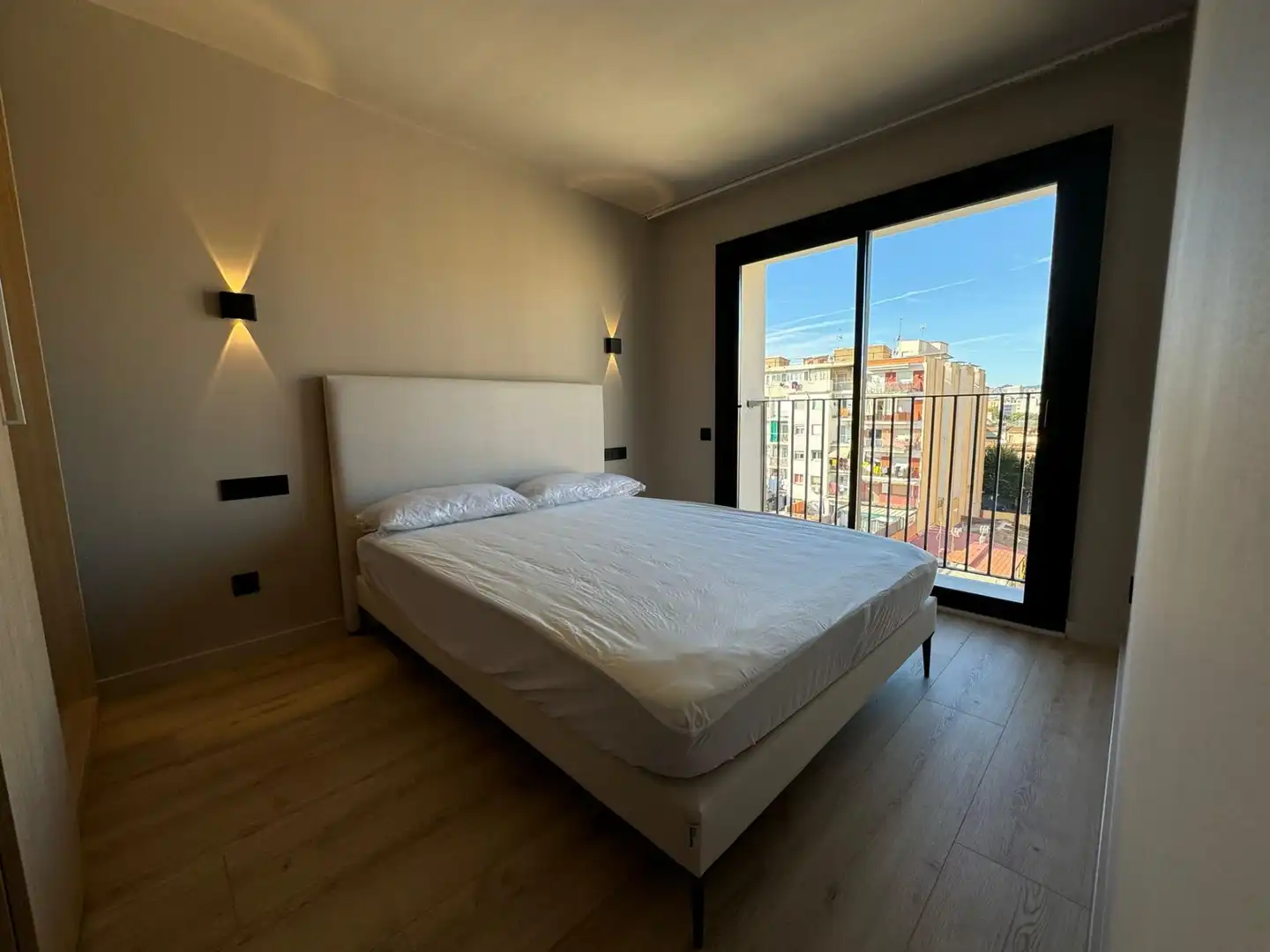 Bedroom of Flat for rent in Badalona  with Air Conditioner, Heating and Furnished