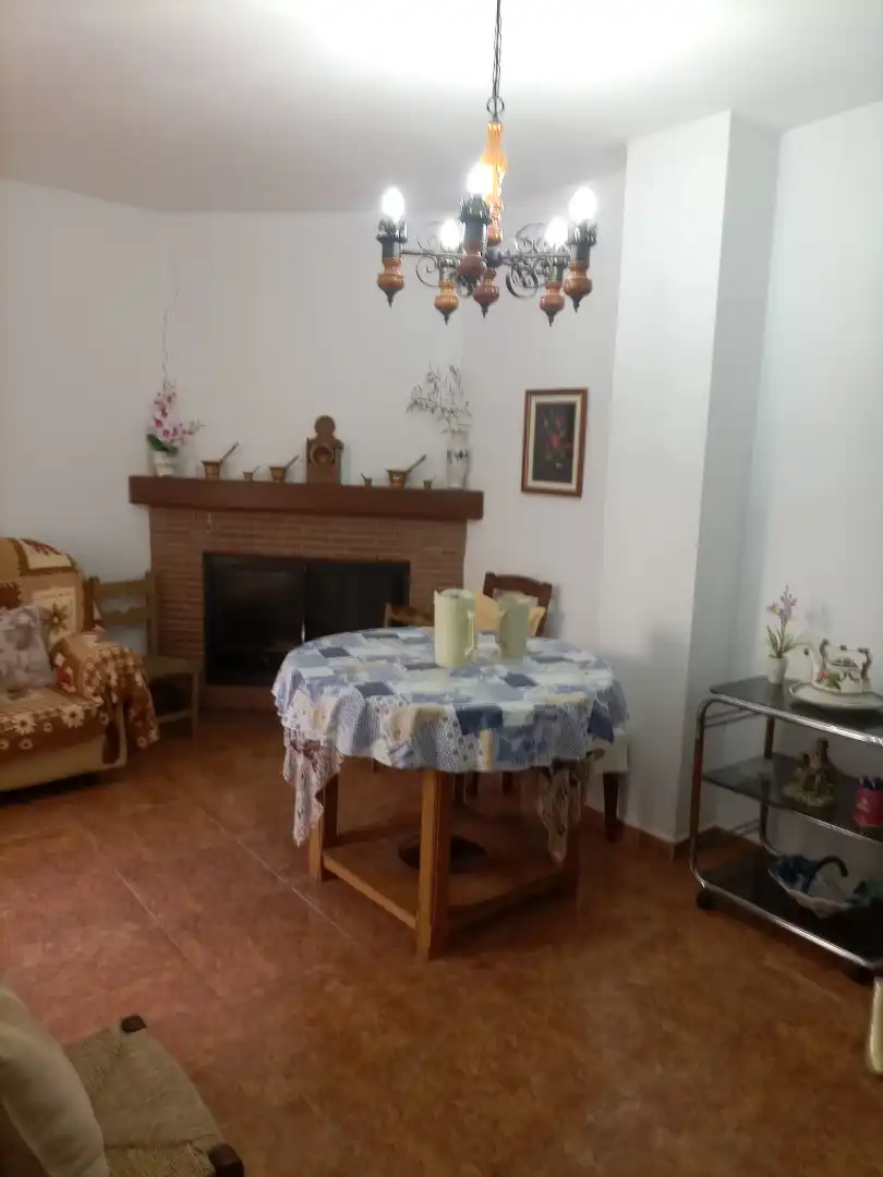 Menjador de Casa o xalet en venda en Alpujarra de la Sierra amb Aire condicionat, Calefacció i Jardí privat