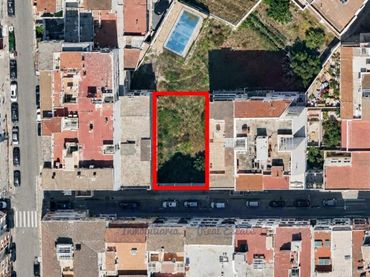 Terreno residencial en venta en Calle Reverend Guillem Coll