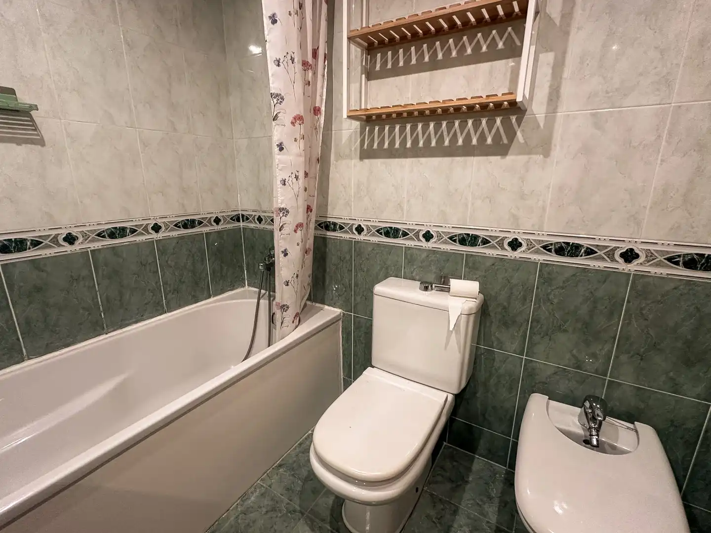 Badezimmer von Wohnung zum Verkauf in Castellón de la Plana / Castelló de la Plana mit Klimaanlage, Abstellraum und Balkon