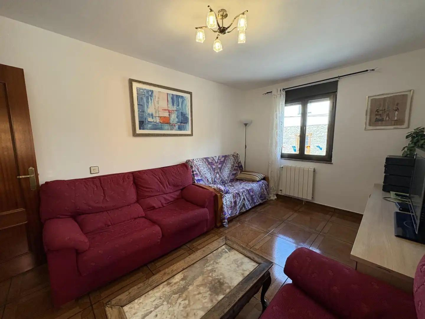 Sala de estar de Edificio en venta en Aller