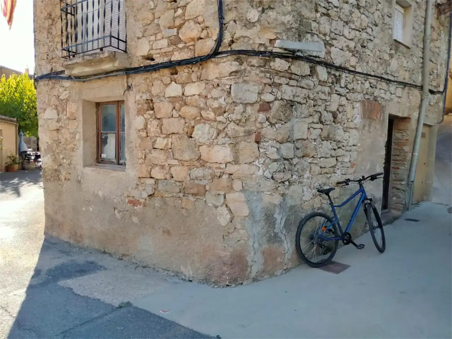 Vista exterior de Local en venda en Arbolí, Tarragona