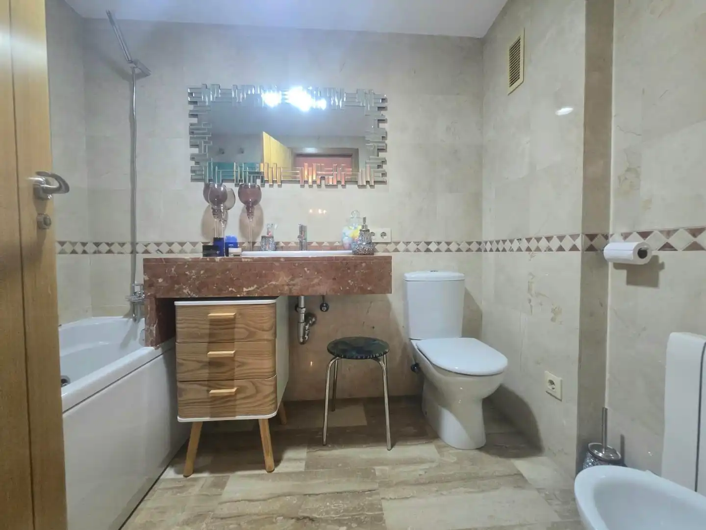 Baño de Piso en venta en  Palma de Mallorca con Aire acondicionado, Calefacción y Terraza