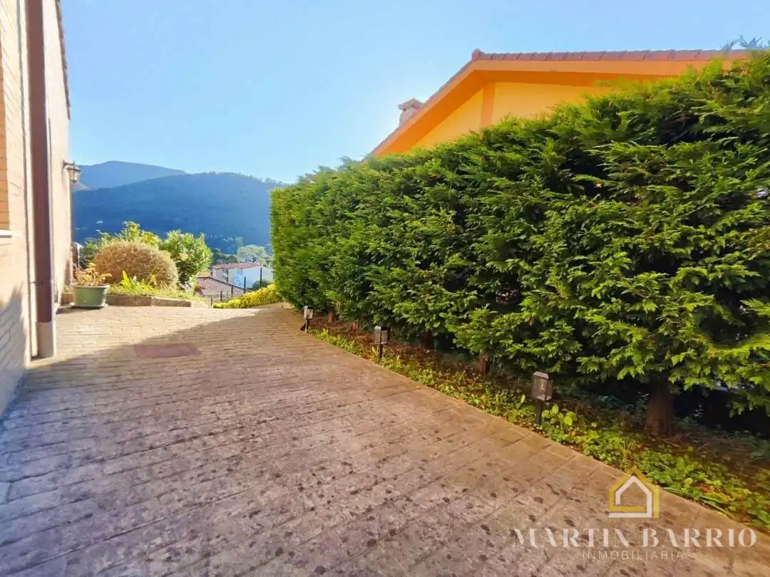 Vista exterior de Casa o chalet en venta en Muskiz con Calefacción, Jardín privado y Terraza