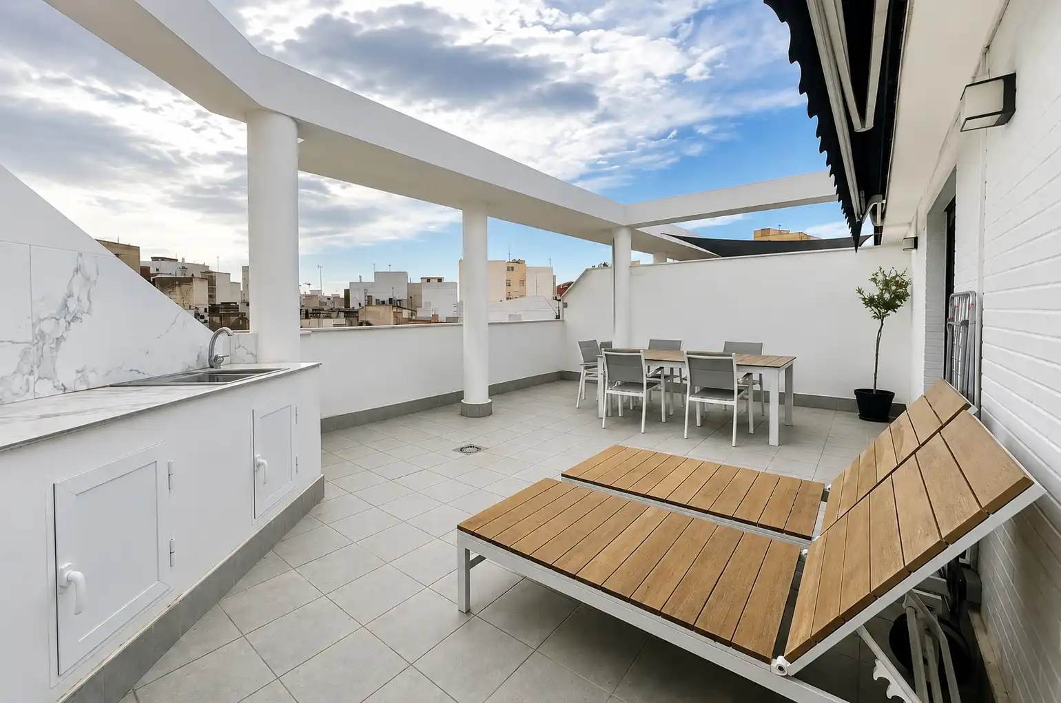 Duplexes for sale in Calle Antonino Vera, Centro