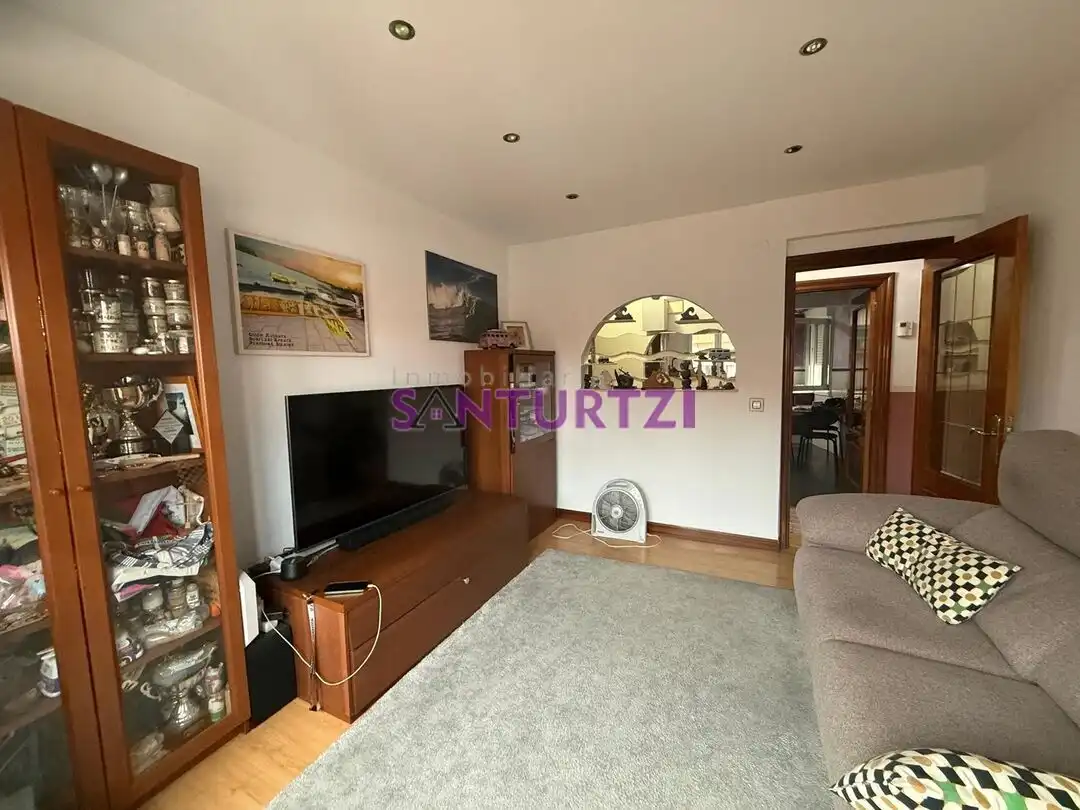Living room of Flat for sale in Santurtzi   with Heating and Storage room