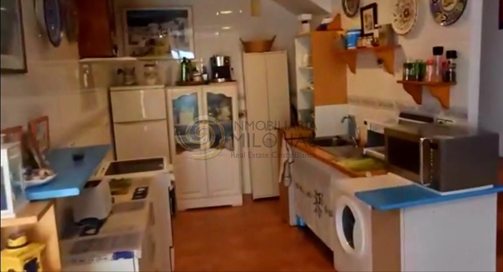 Cuina de Casa o xalet en venda en Villajoyosa / La Vila Joiosa amb Aire condicionat, Calefacció i Balcó
