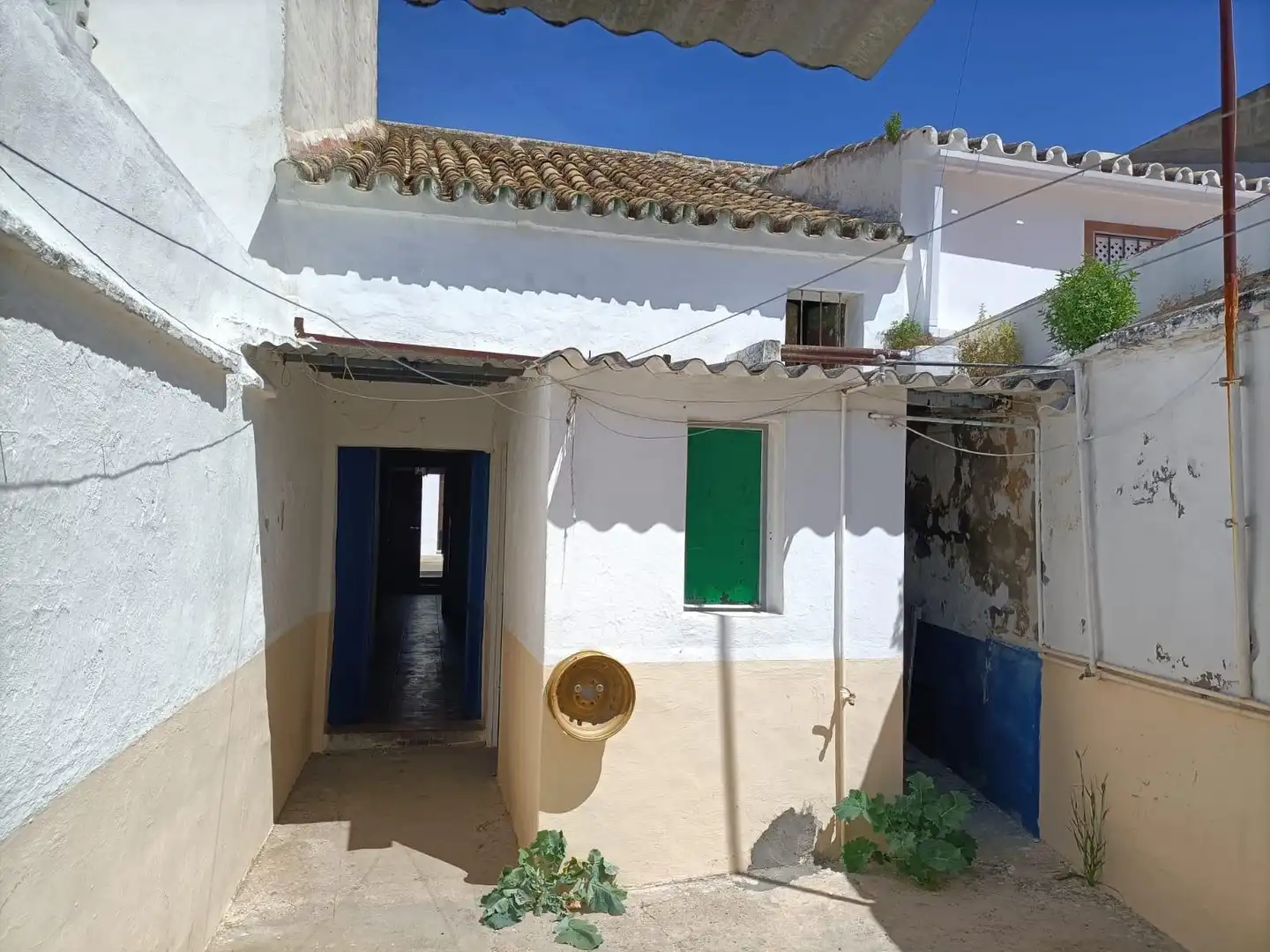 Vista exterior de Casa adosada en venda en Alcolea del Río