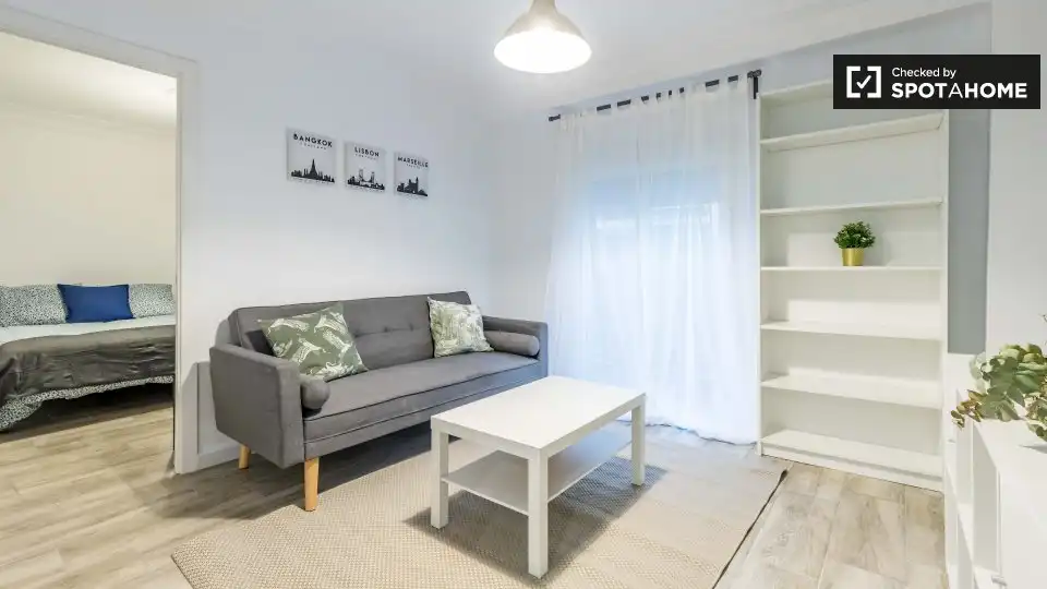 Living room of Flat for rent in Valencia  with Air Conditioner, Heating and Furnished