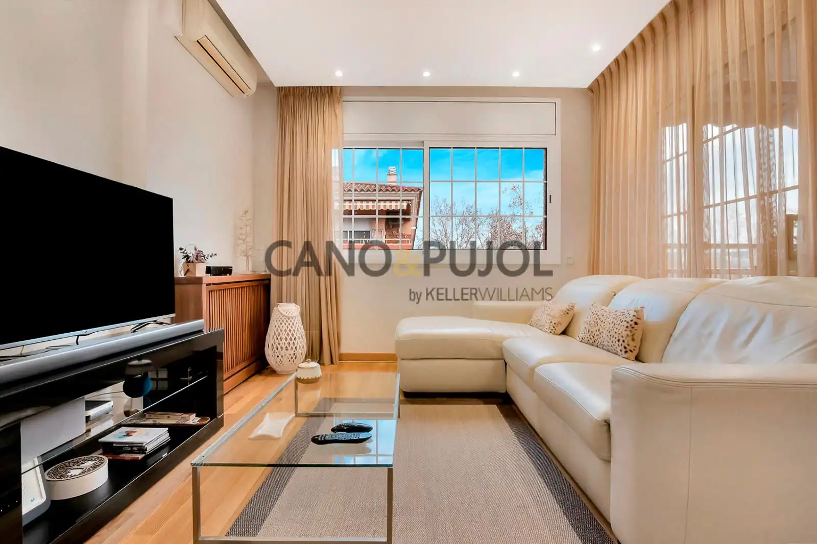 Sala de estar de Piso en venta en Rubí con Aire acondicionado, Calefacción y Terraza