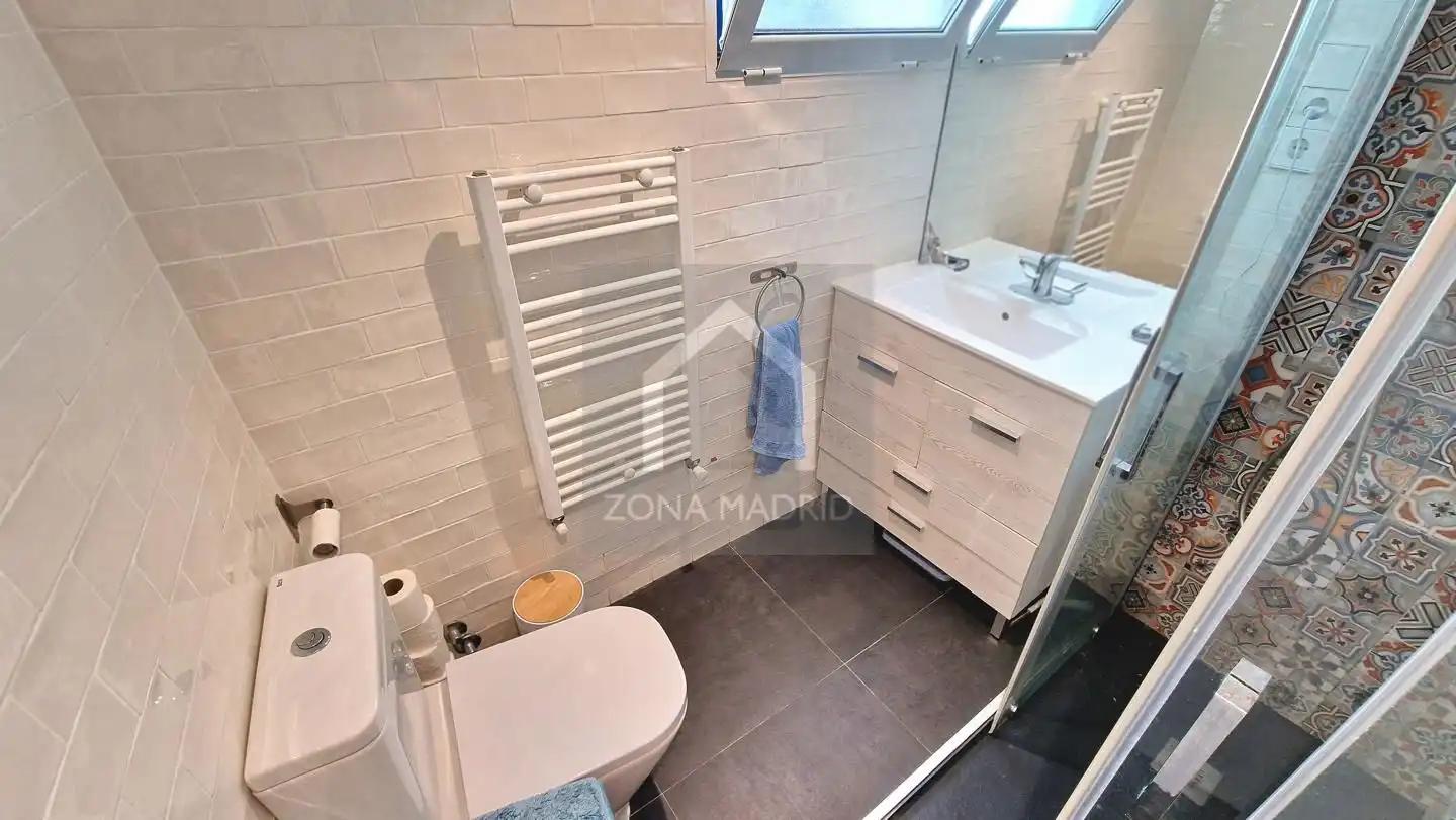 Baño de Piso en venta en Madrid con Aire acondicionado, Terraza y Amueblado
