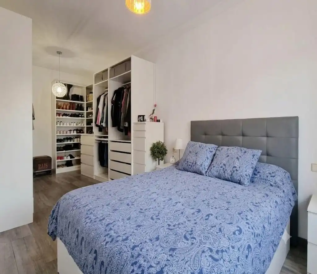 Dormitori de Casa o xalet en venda en Terrassa amb Aire condicionat, Jardí privat i Terrassa