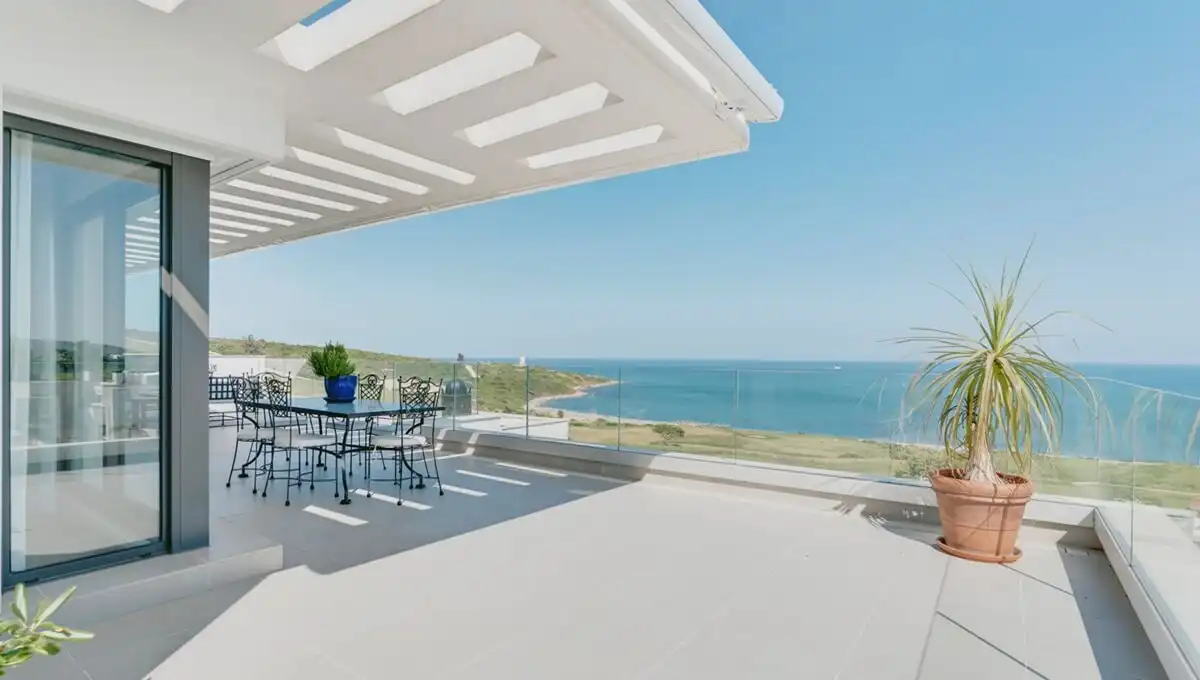 Terraza de Ático en venta en La Alcaidesa con Aire acondicionado, Calefacción y Jardín privado