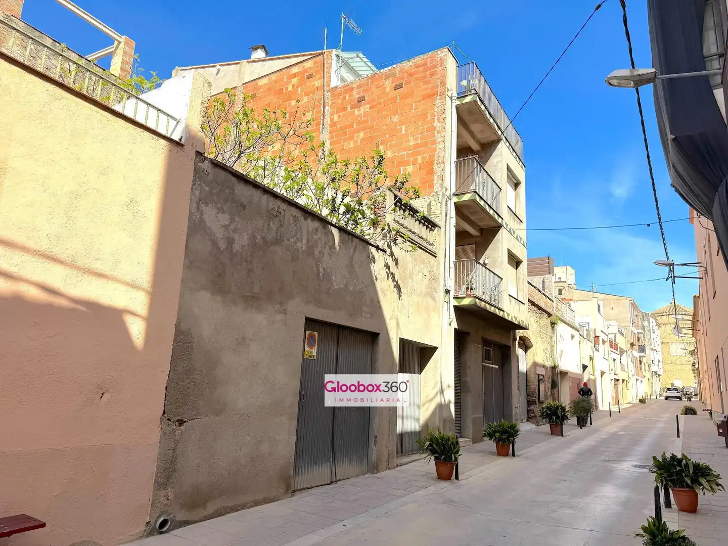 Vista exterior de Casa o chalet en venta en Montbrió del Camp con Amueblado, Balcón y Alarma