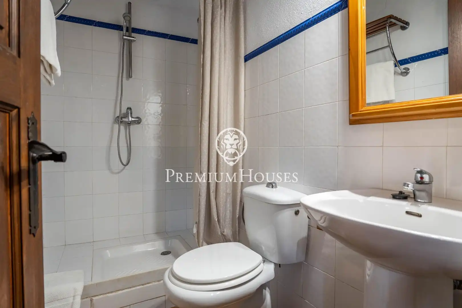 Baño de Finca rústica en venta en Montblanc con Calefacción, Jardín privado y Terraza