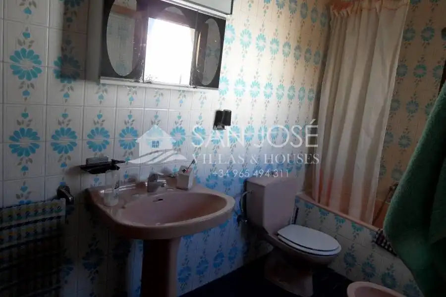 Casa con terraza en venta en Hondón de las Nieves / El Fondó de les Neus, imagen 9