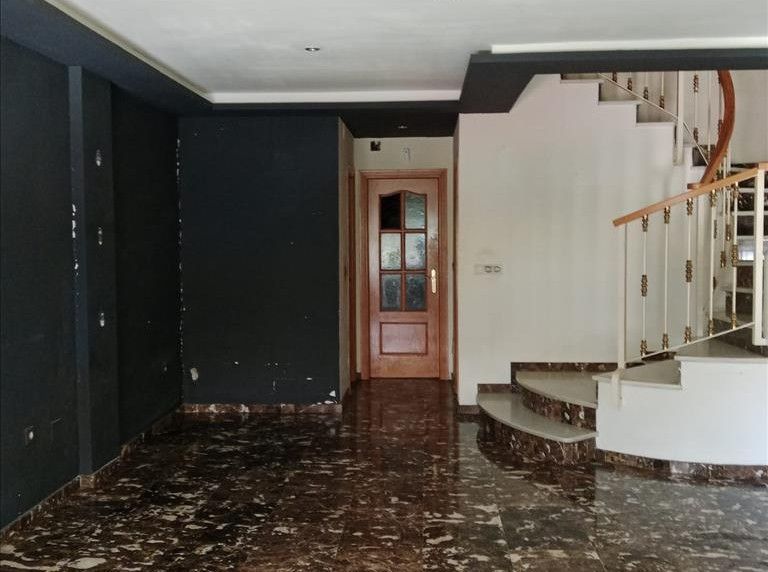Casa adosada en venta en Atarfe con Balcón