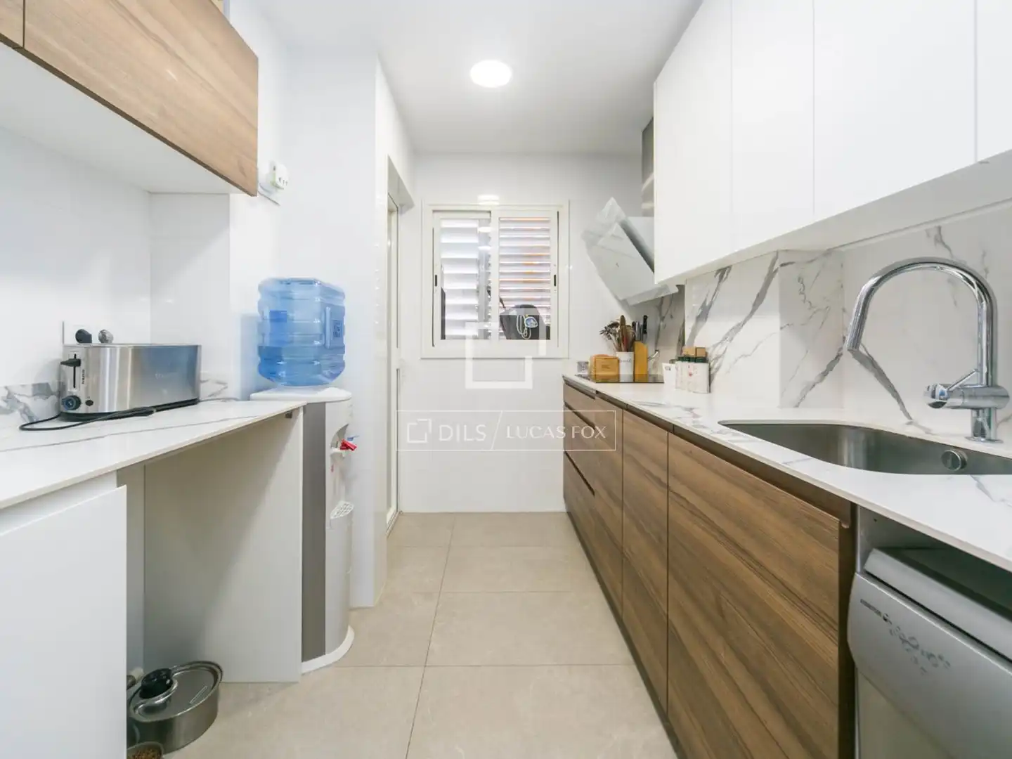 Kitchen of Flat for sale in Sant Cugat del Vallès  with Air Conditioner, Heating and Terrace