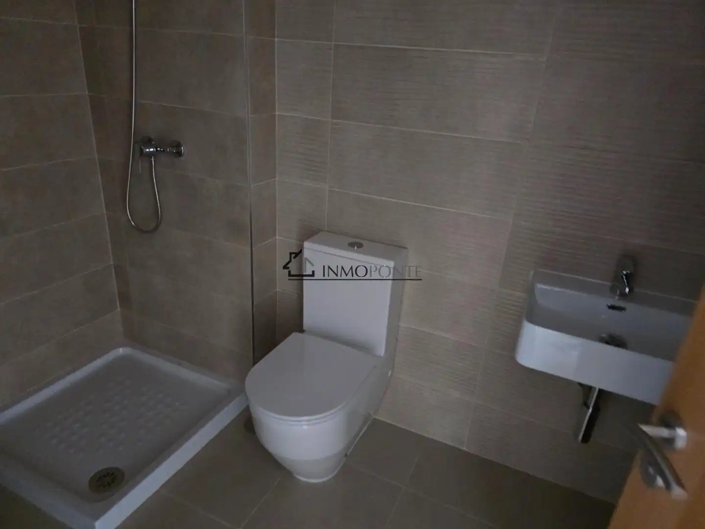 Bathroom of Flat for sale in Soutomaior  with Storage room