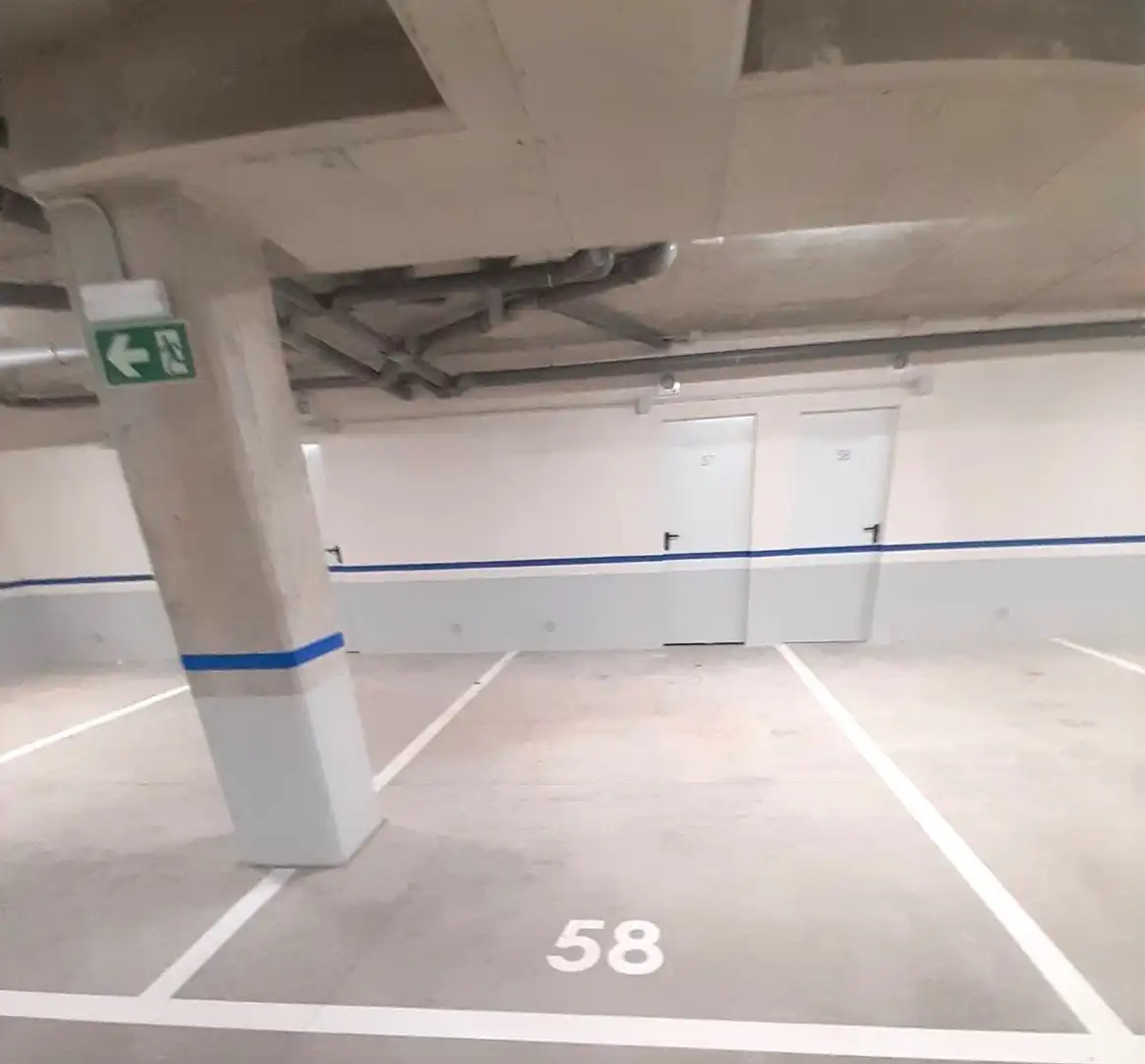 Parking de Piso en venta en Urduliz con Jardín privado, Terraza y Amueblado