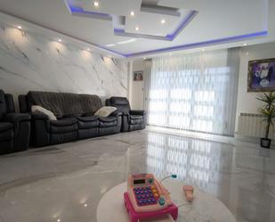 Living room of Single-family semi-detached for sale in Iruña Oka / Iruña de Oca  with Heating, Parquet flooring and Terrace