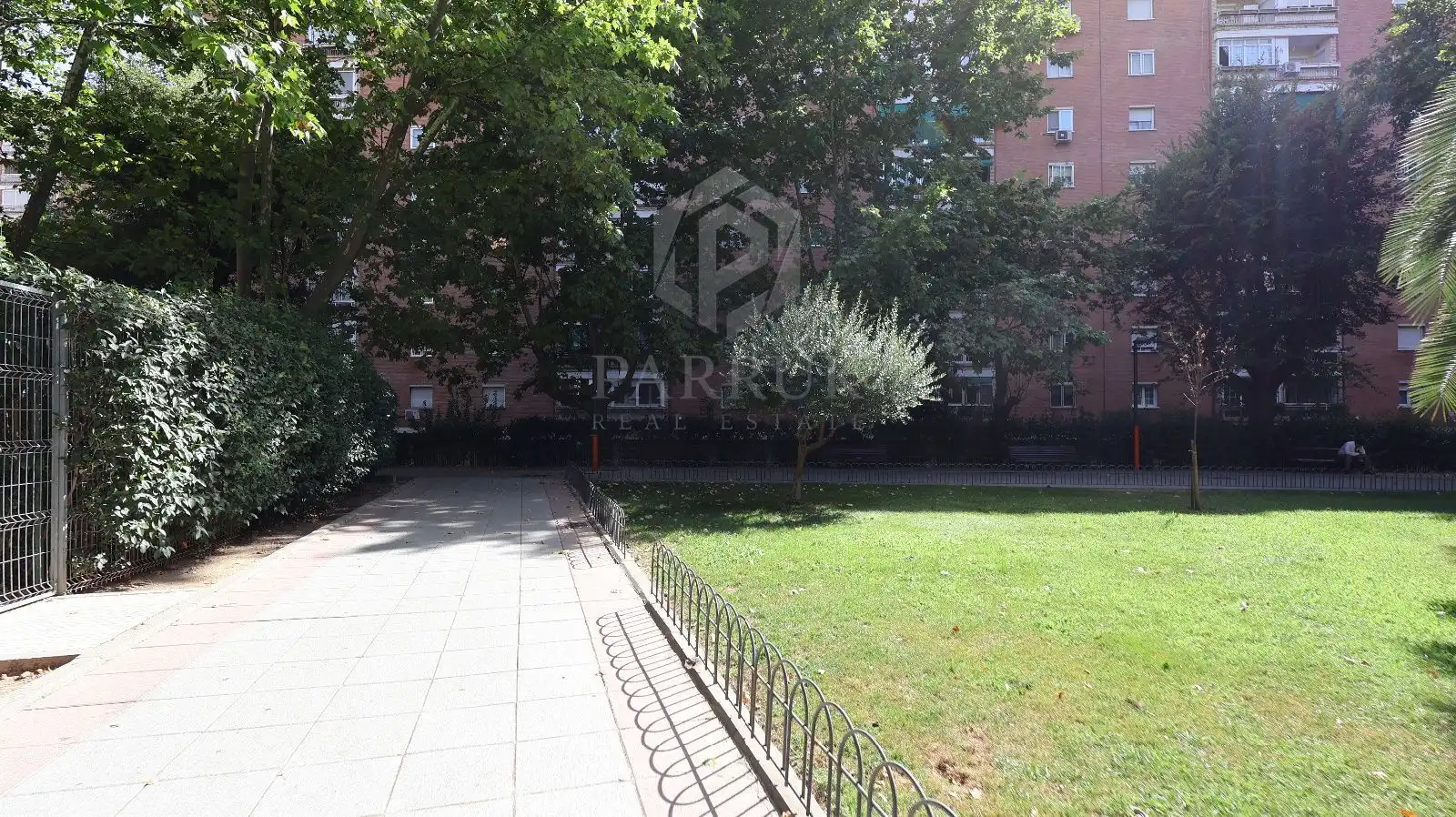 Exterior view of Attic for sale in Alcorcón  with Terrace, Swimming Pool and Community pool