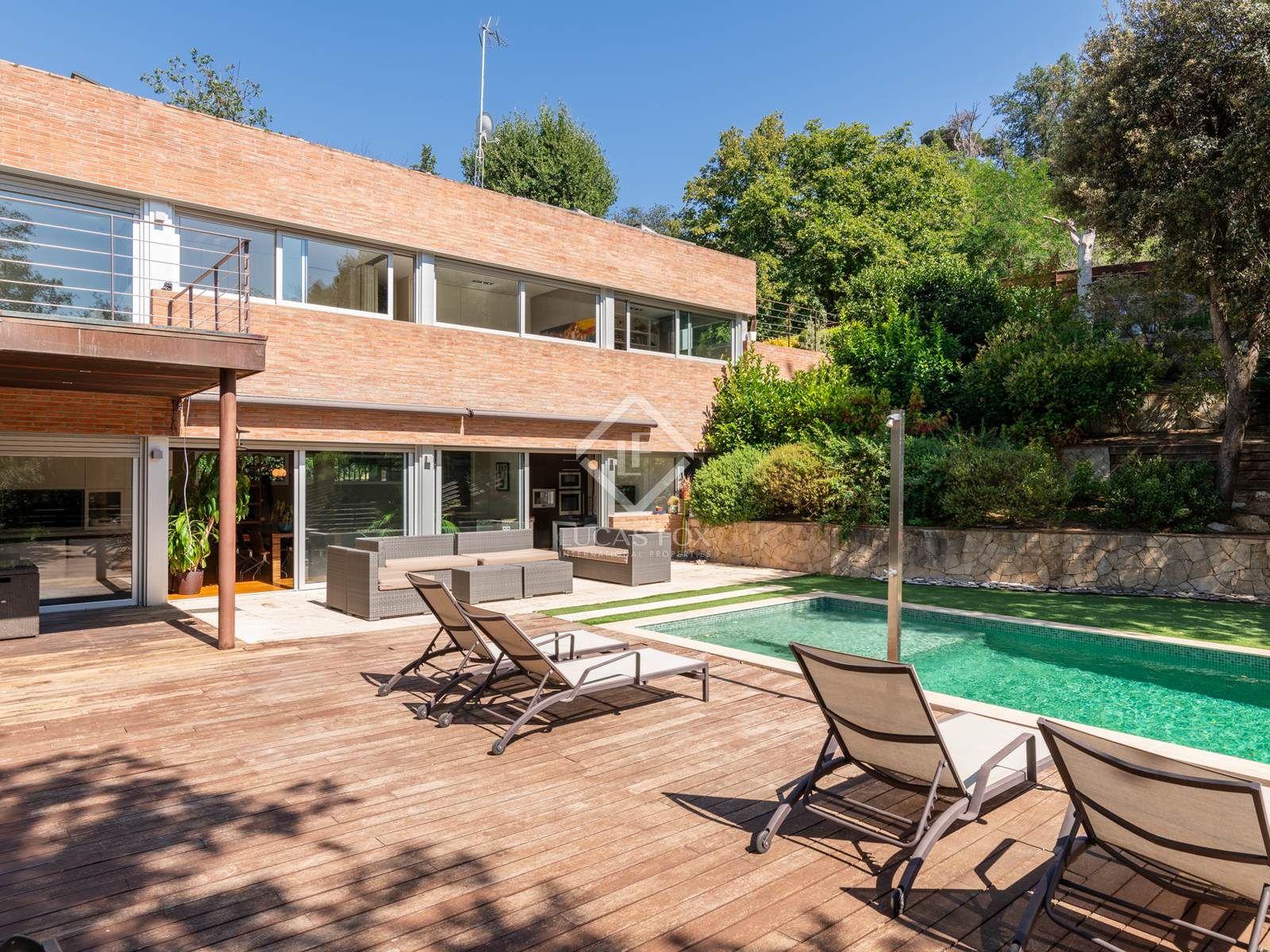 Jardí de Casa o xalet en venda en Sant Cugat del Vallès amb Aire condicionat, Calefacció i Jardí privat